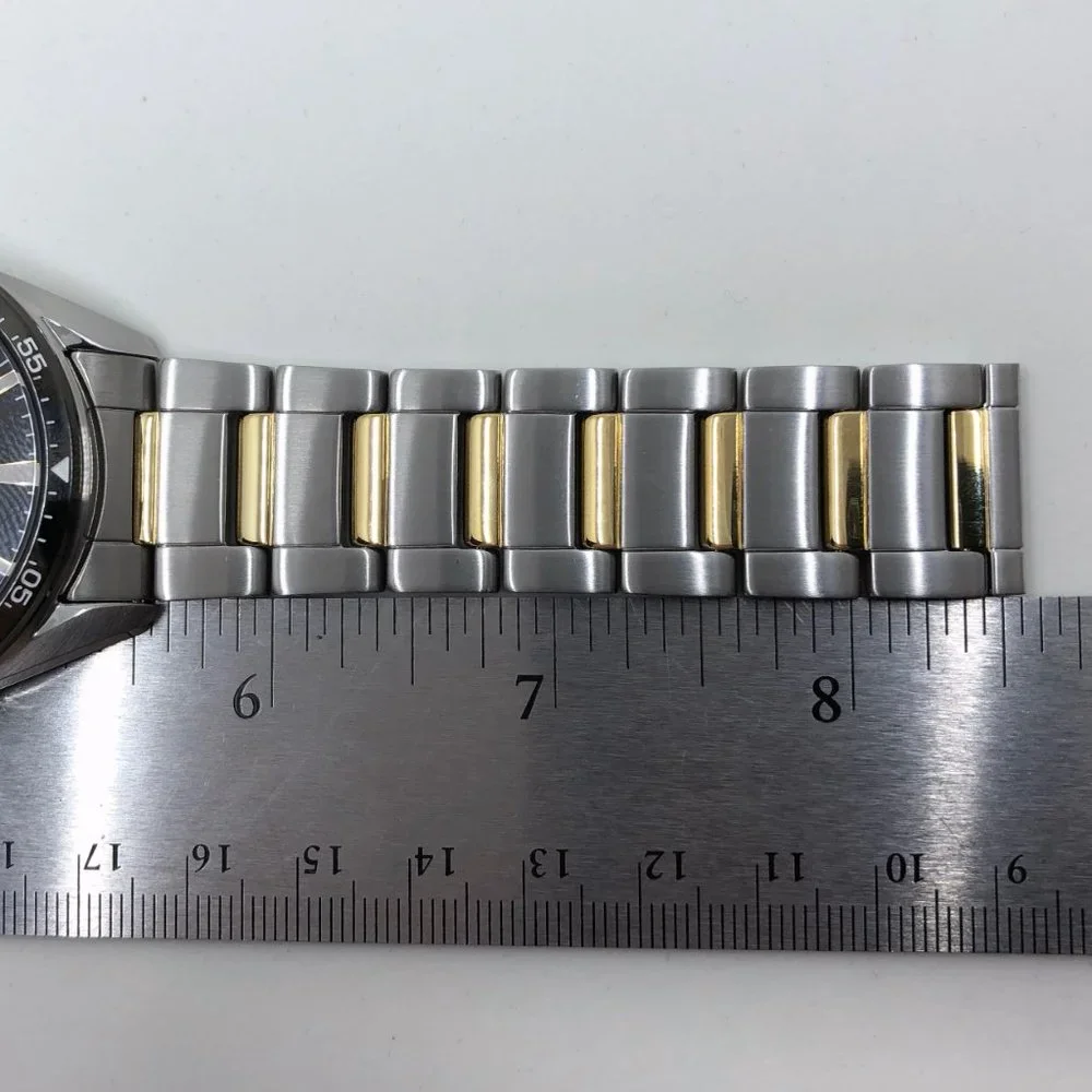 Unworn Seiko Essentials Solar Men's Watch SNE485 - Picture 10 of 11